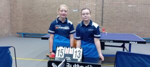 Ana en Yara goed van start bij de Table Stars competitie
